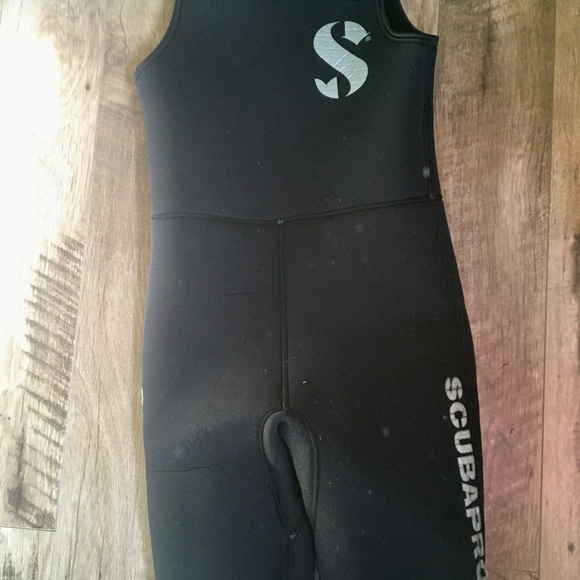 Women wetsuit 7mm medium 2 pieces Scuba Pro - Picture 6 of 6